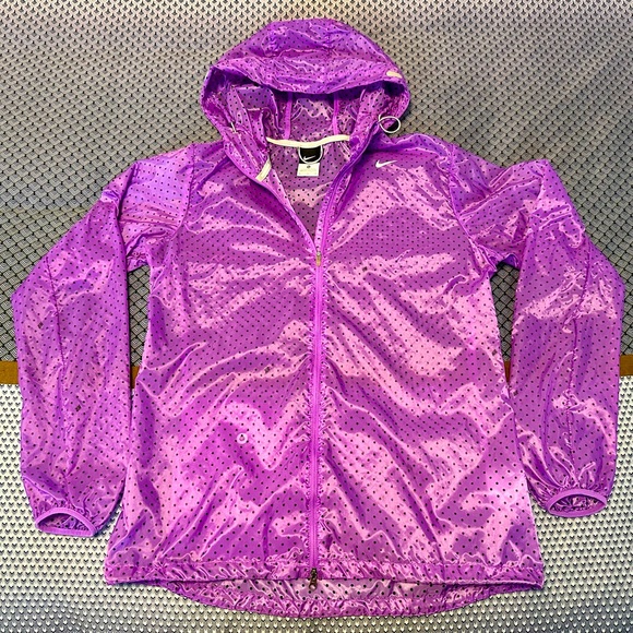 Nike Women’s Packable Running Purple Polka Dot Shell Size M - Picture 1 of 15